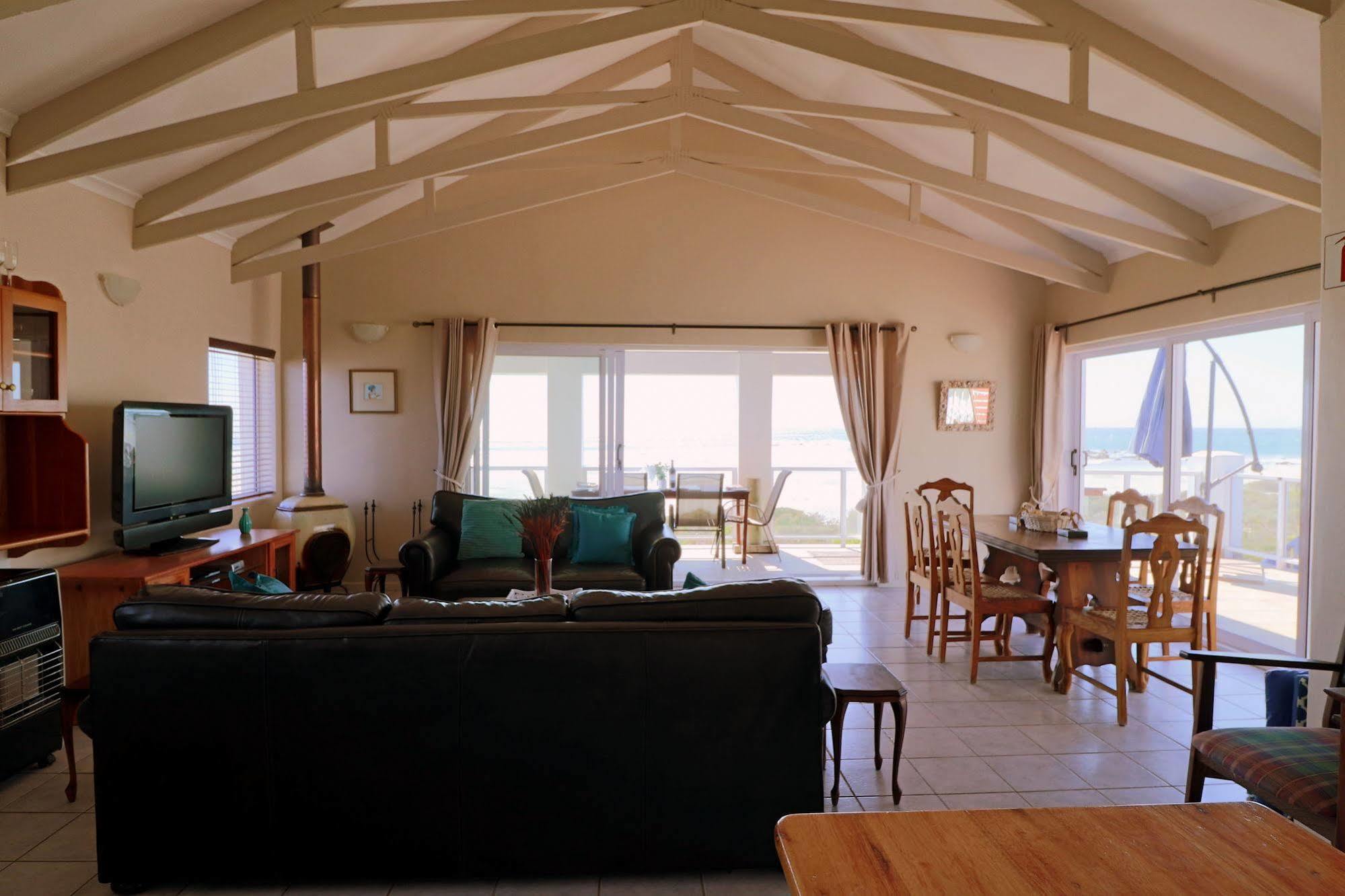 Baywatch Guest House Paternoster Exterior photo